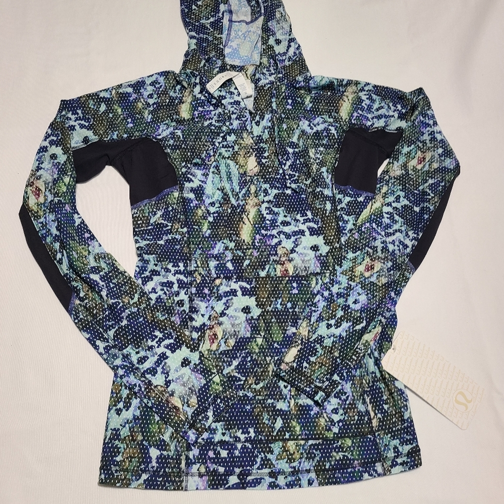 NWT Lululemon Runbeam Hoodie sz 6
